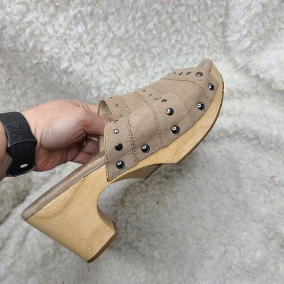 SuzZato Beige Leather Slide Wooden Platform Sandals with Stud Accents Size 39 - Picture 5 of 9